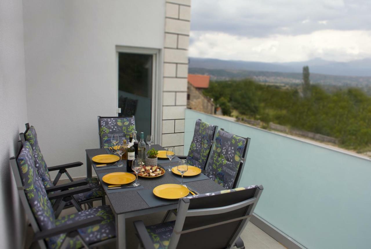 Water Spring Villa Hrvace ภายนอก รูปภาพ